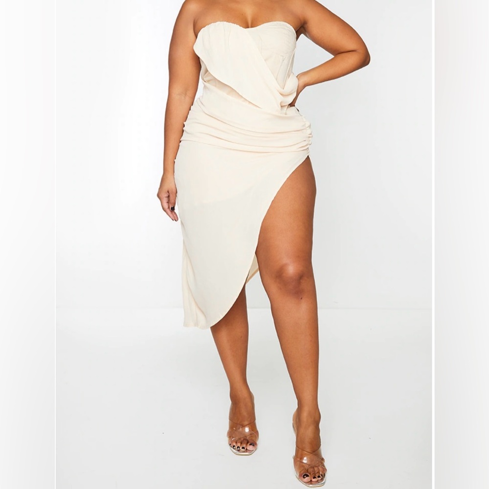 NWT Plus Nude Cup Detail Chiffon Drape Bodycon Dress - Picture 1 of 4